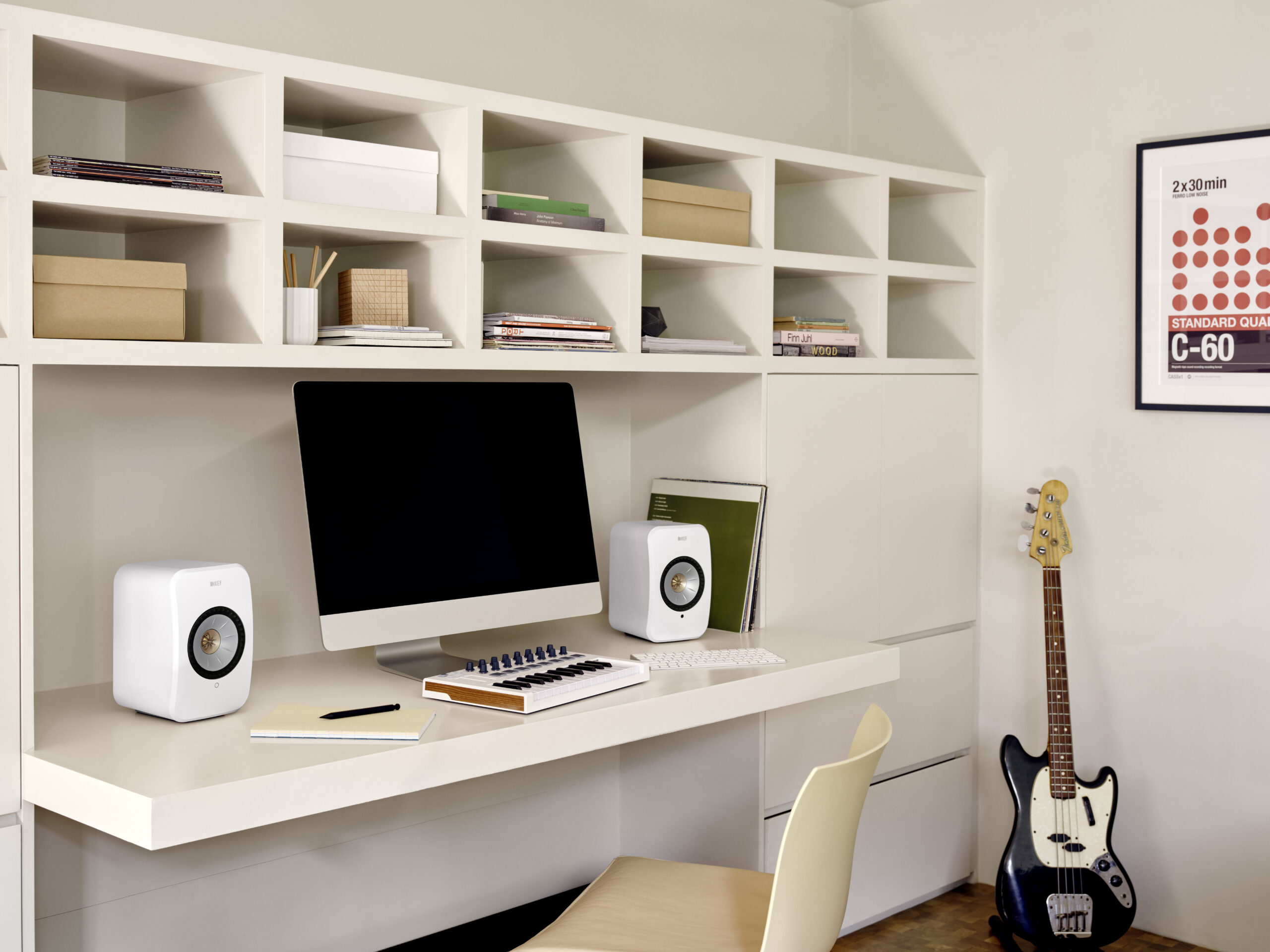 KEF LSX WHITE