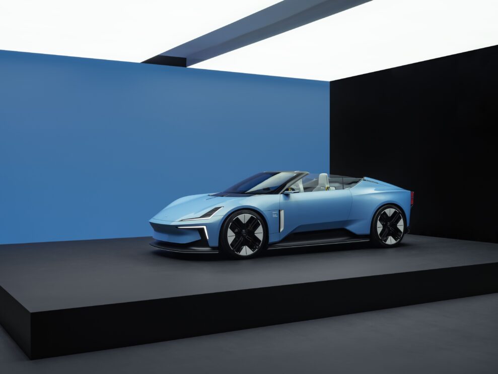 656739 20220816 Polestar electric roadster concept