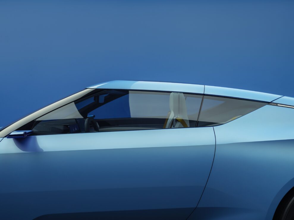 656743 20220816 Polestar electric roadster concept