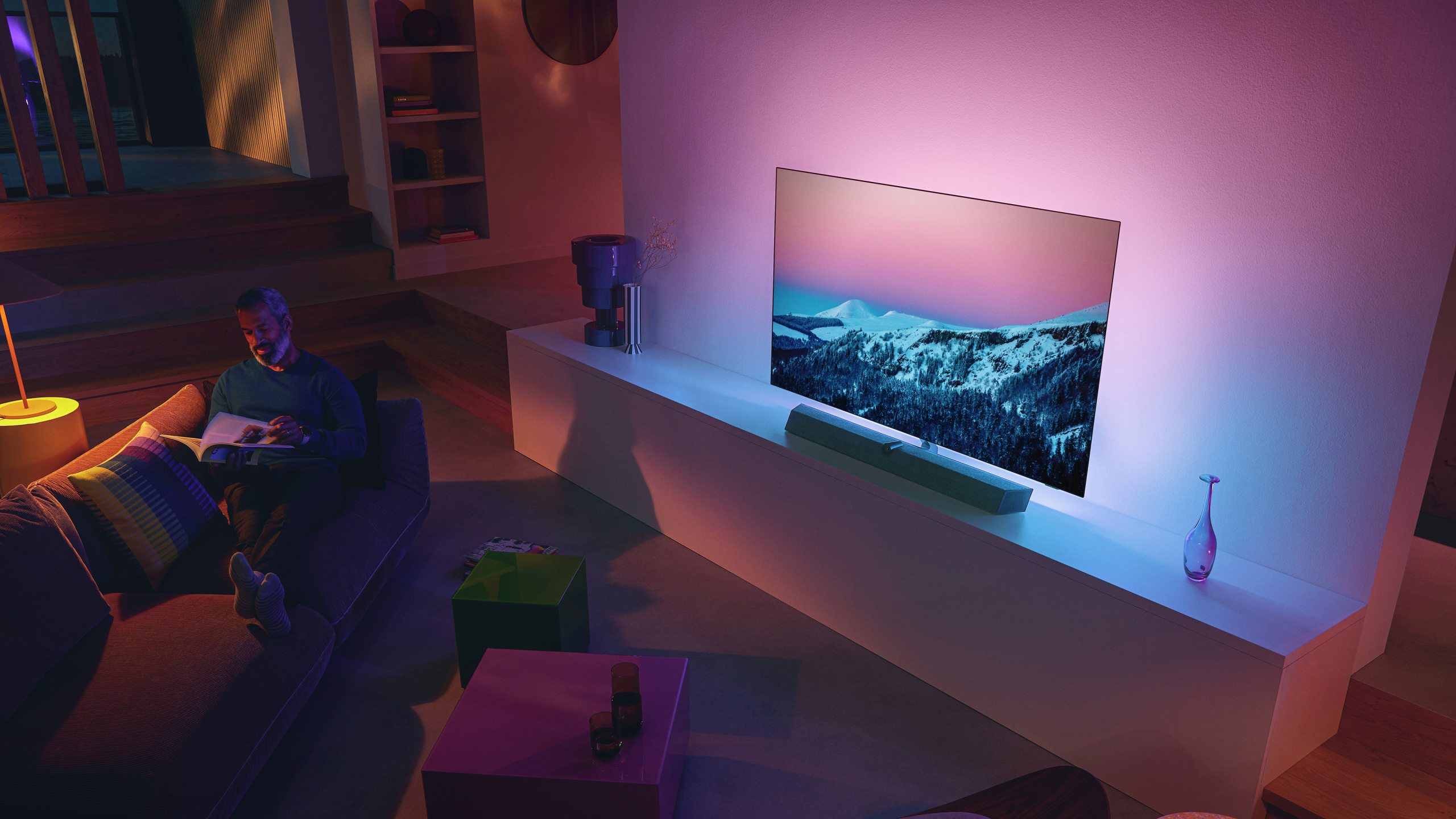 Philips OLED937 65 Aurora LIFESTYLE 03 RGB