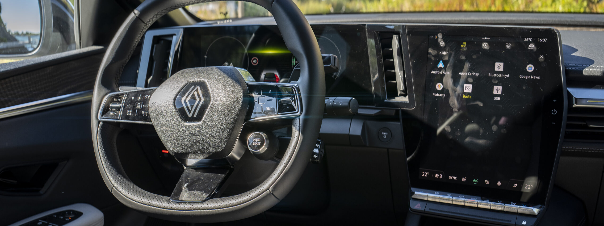 Renault Megane E Tech cockpit