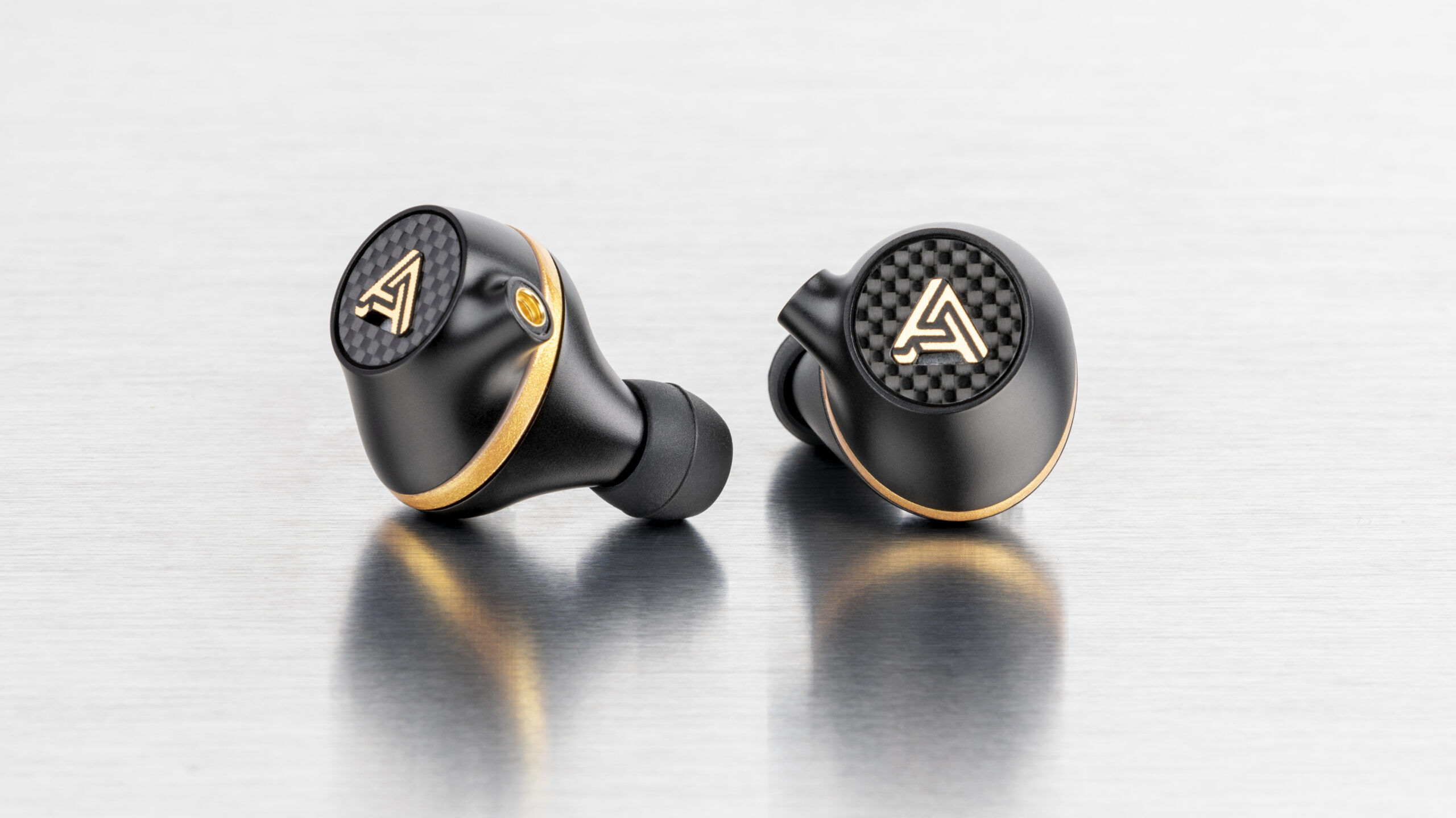 Audeze Euclid reflective surface