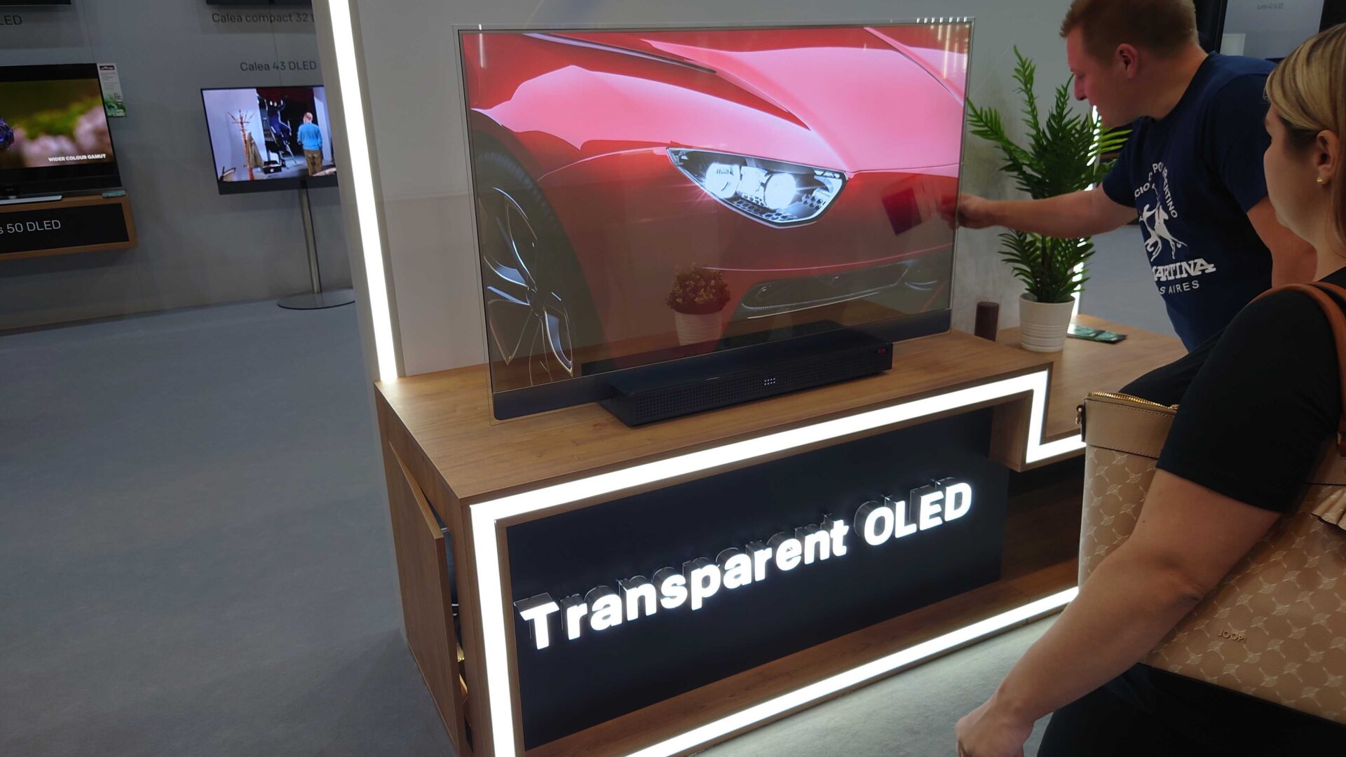 Metz transparent OLED