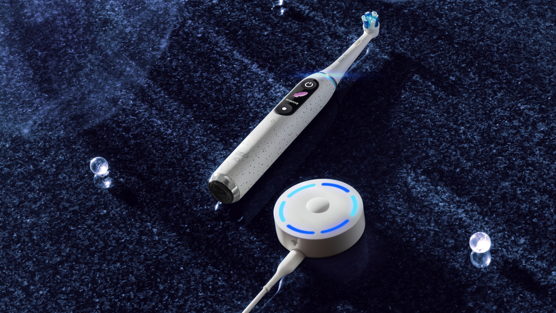Ny smart elektrisk tannbørste guider deg gjennom tannpussen