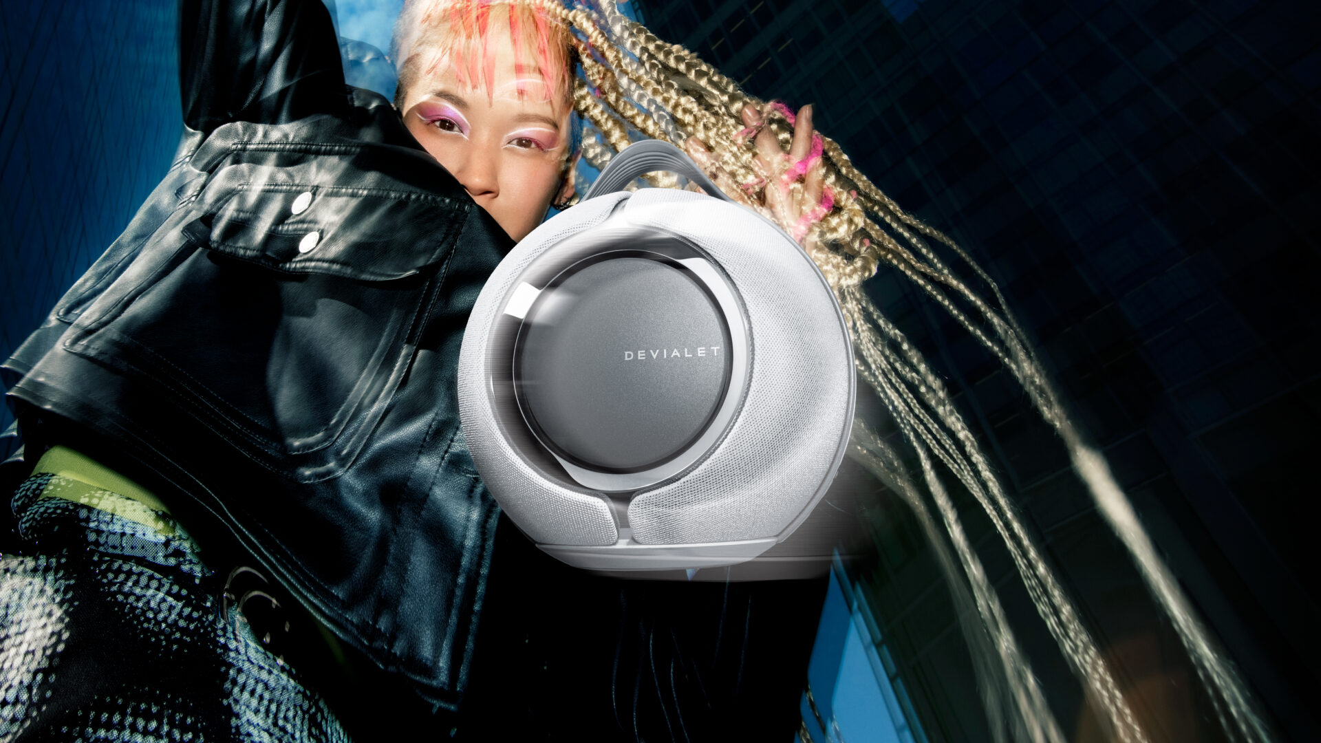 Devialet Mania calibra il suono nella stanza