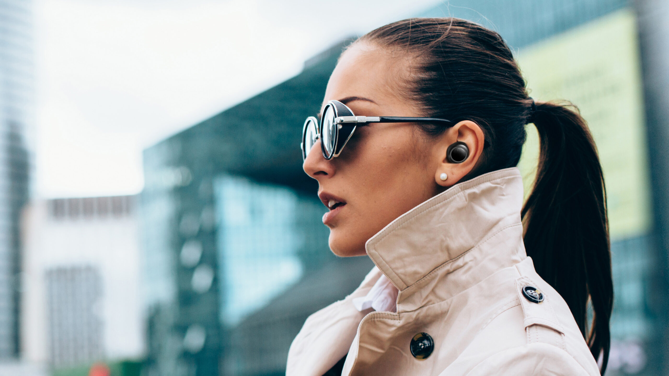 Hør mer av omgivelsene med disse øreproppene 2 Creative Sensemore Air lifestyle 5