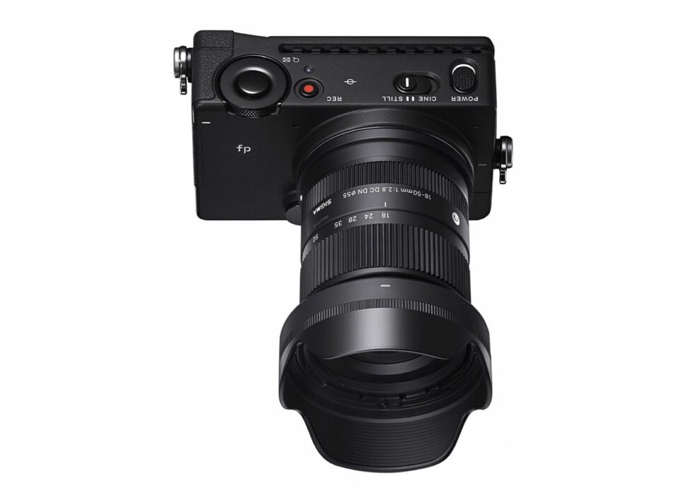 Sigma 18-50mm F2.8 DC DN for Fujifilm 3