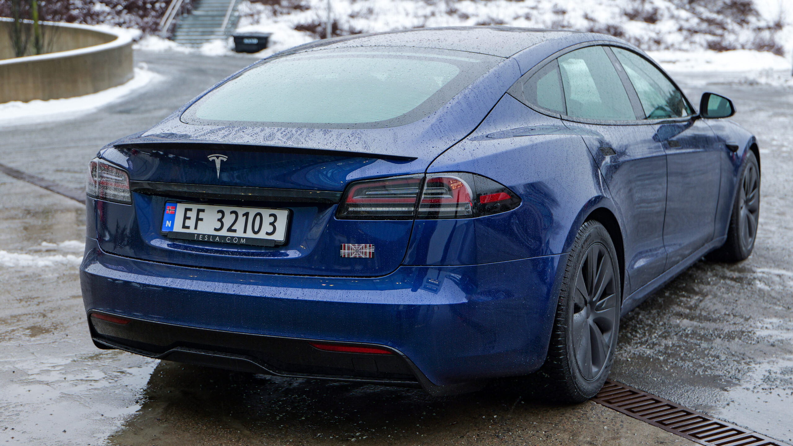 Tesla Model S Plaid rear