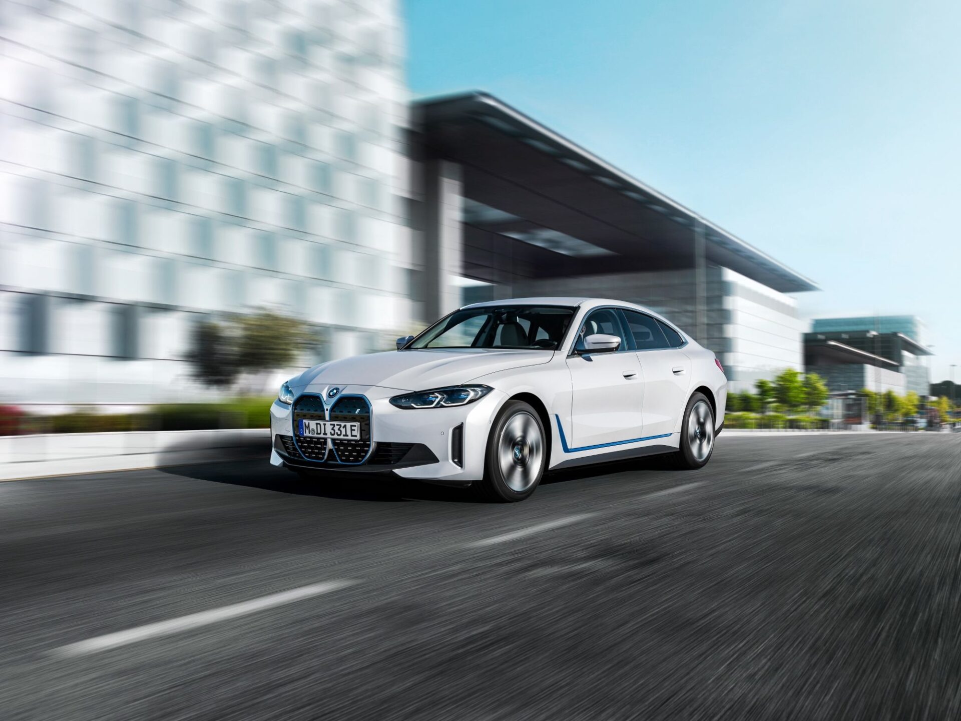 BMW i4 eDrive35 – god rekkevidde med mindre batteri