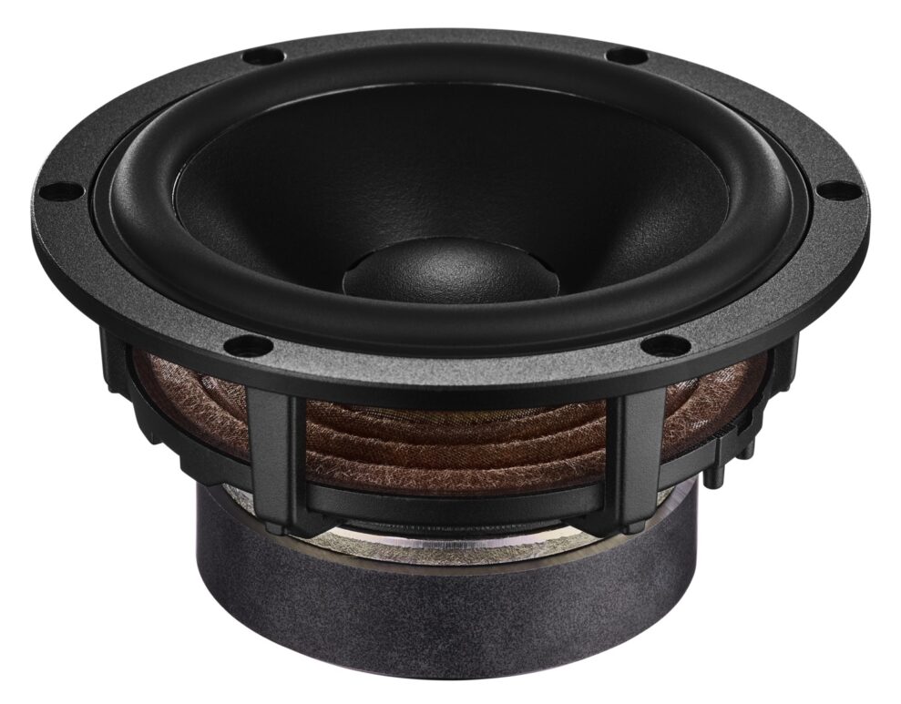 dynaudiofocus30_woofer_02