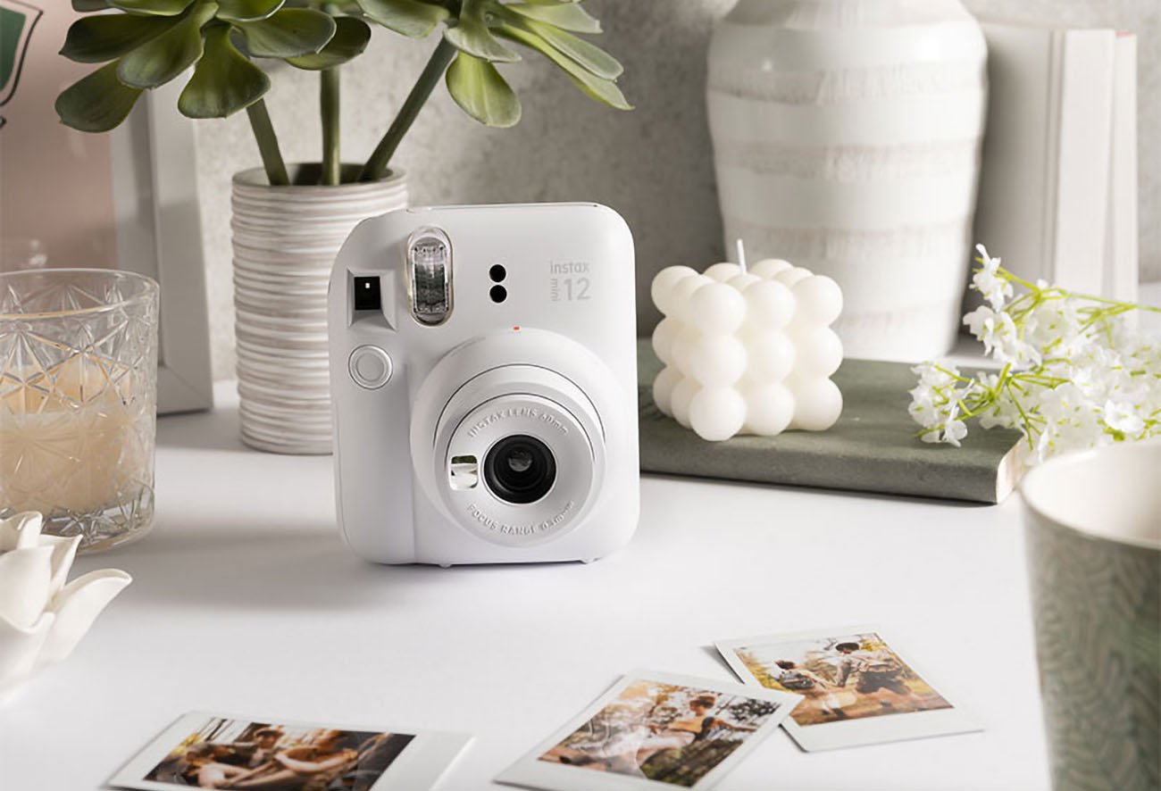 Fujifilm Instax Mini 12 i farger