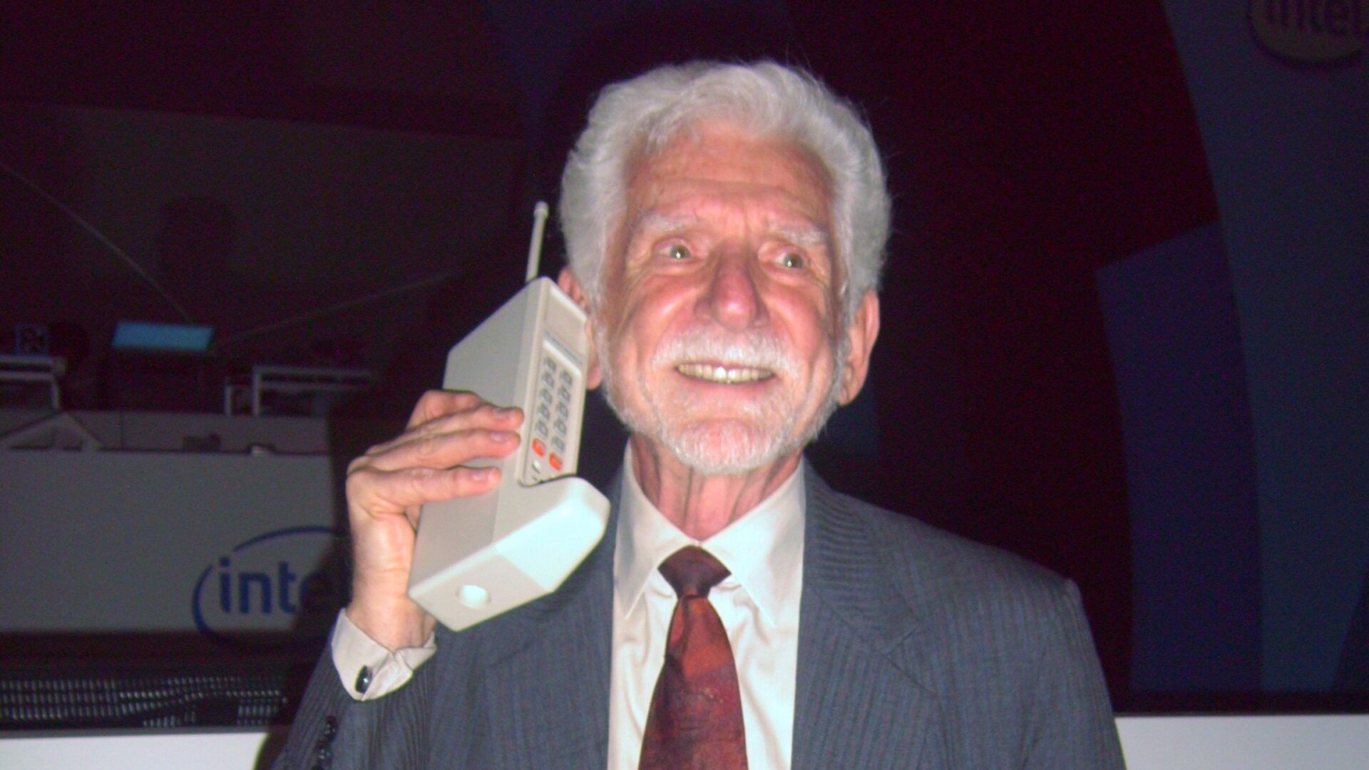 For 50 år siden ble den første samtalen holdt med en prototype av en mobiltelefon