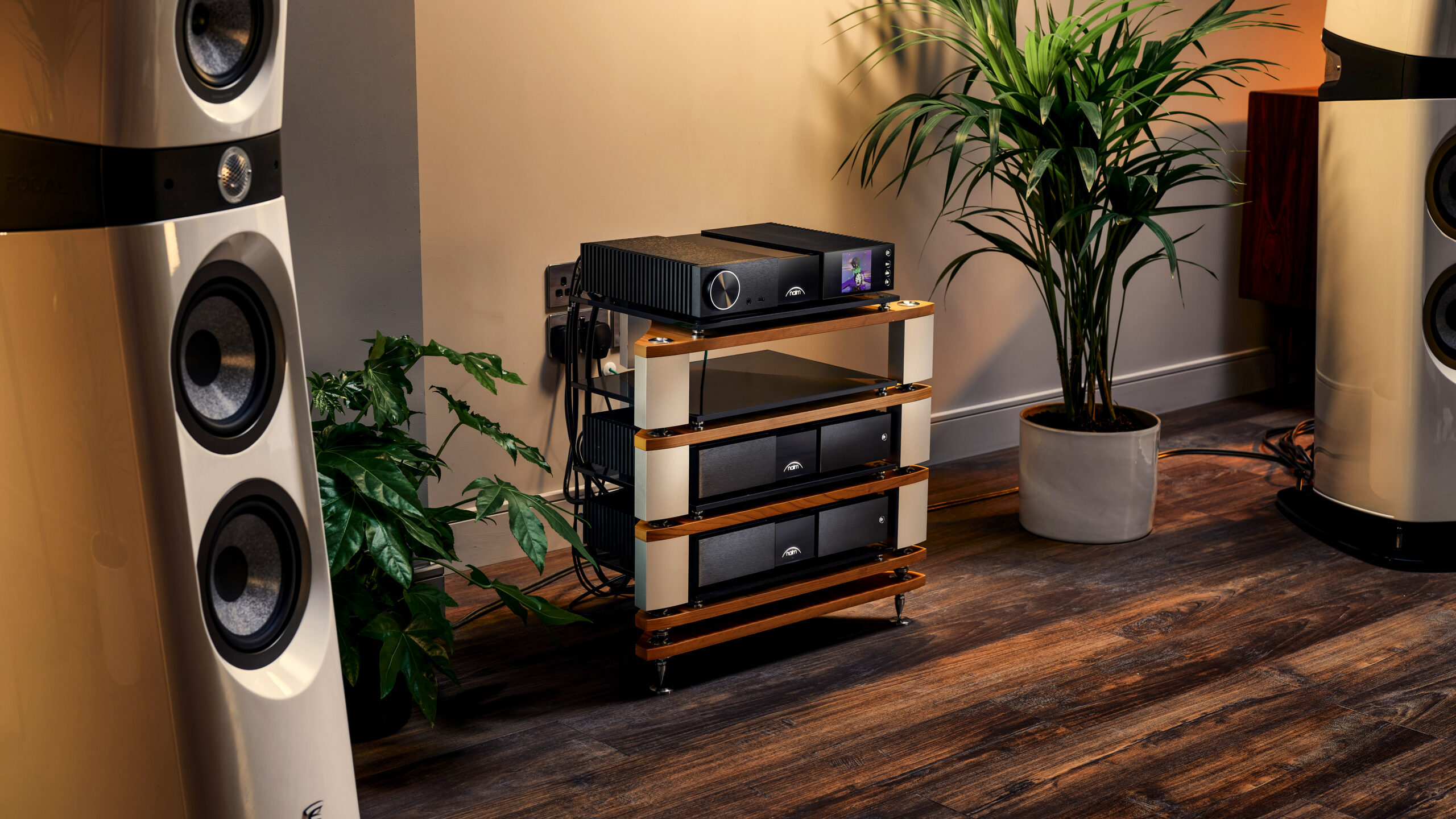 Naim New Classic NSC 222 og NAP 250 - spread PRINT