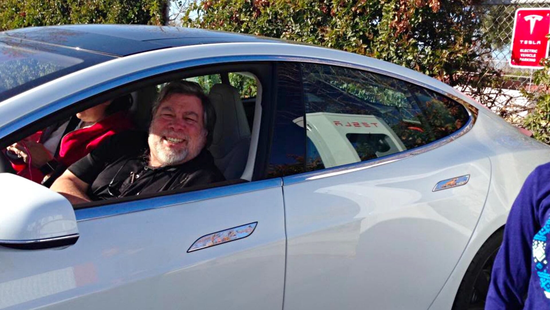 Steve Wozniak med hard kritikk av Tesla