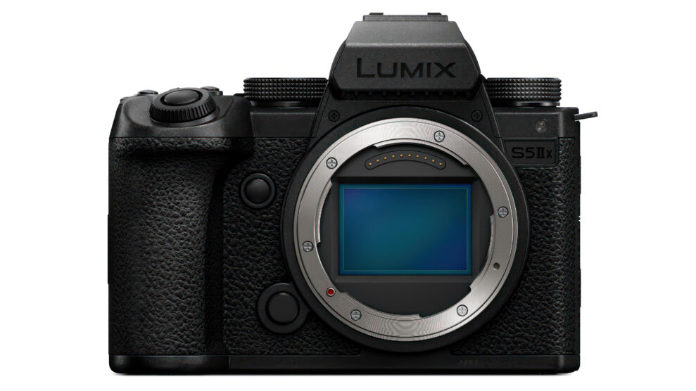 panasonic-lumix-s5iix front no lens