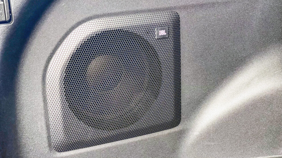 Toyota Bz4X subwoofer