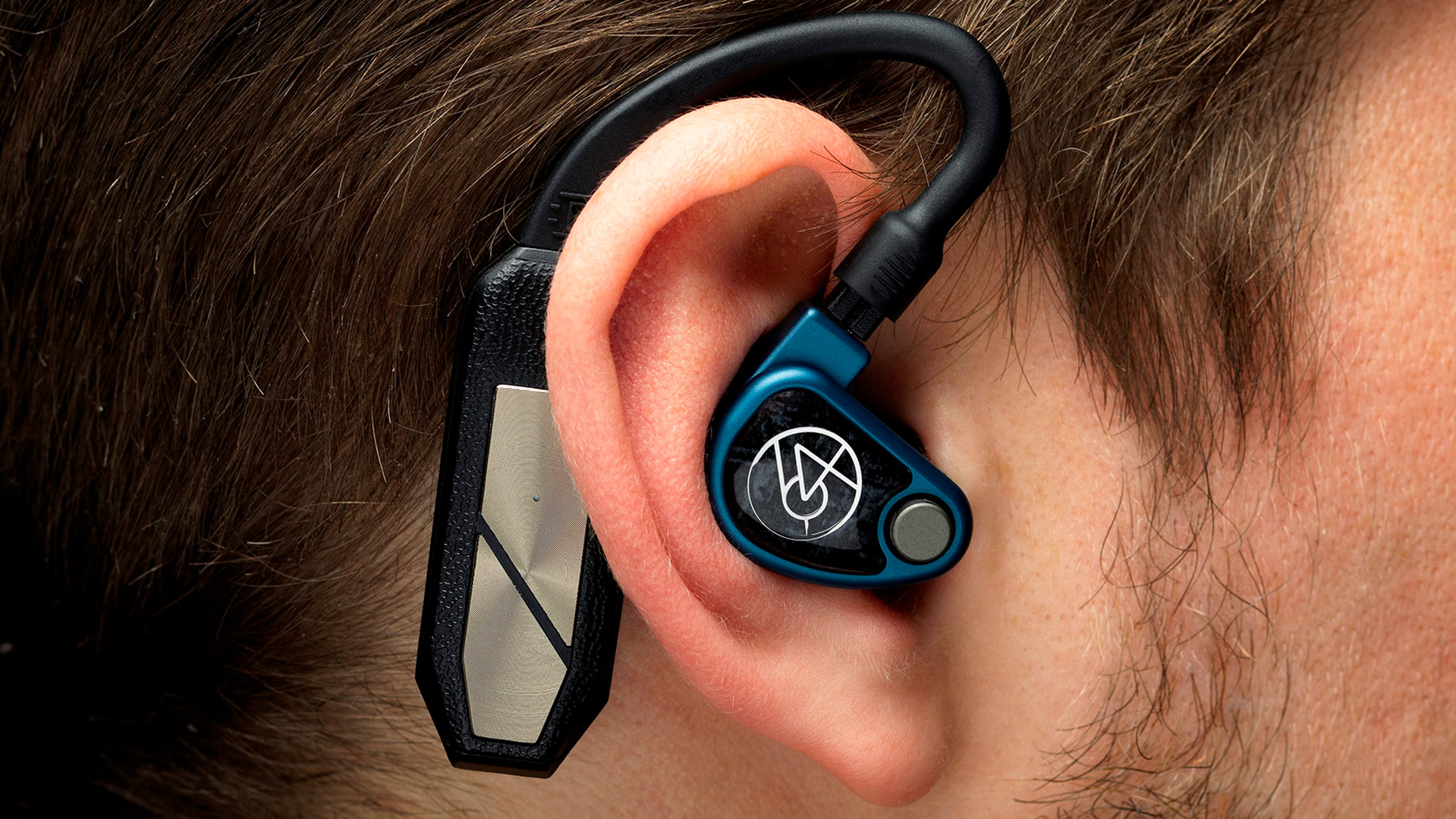 Gjør in-ears trådløse med iFi Audio GO pod