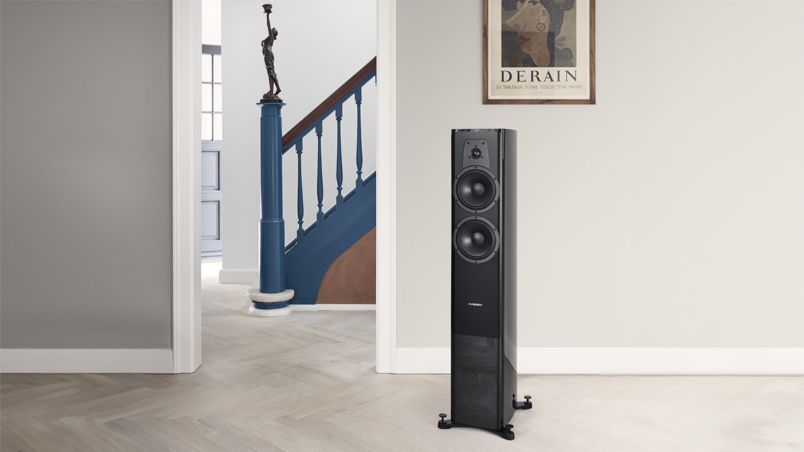 Dynaudio Contour 30i Black high gloss lifestyle