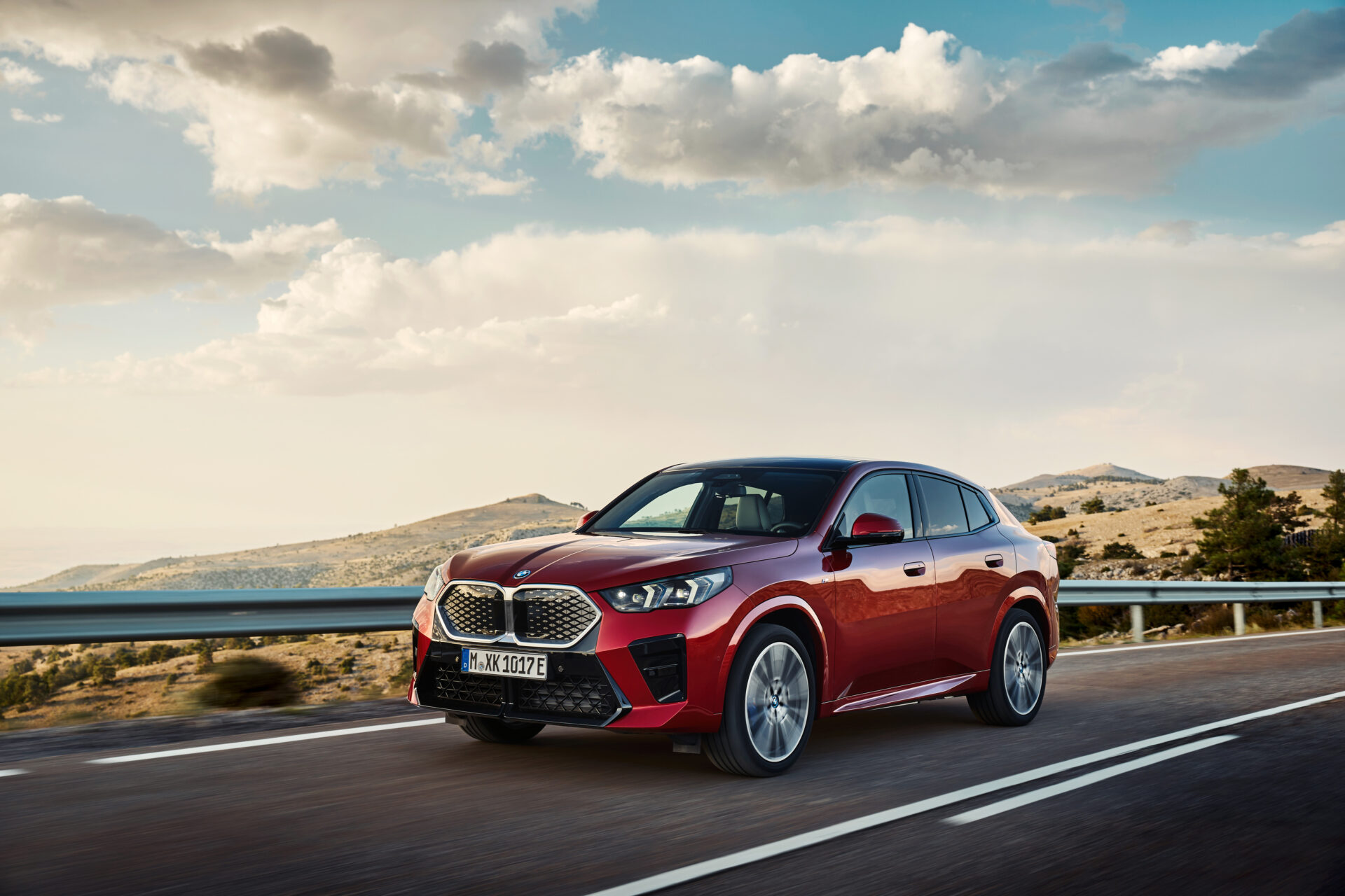 BMW iX2 xDrive30 coupe-SUV