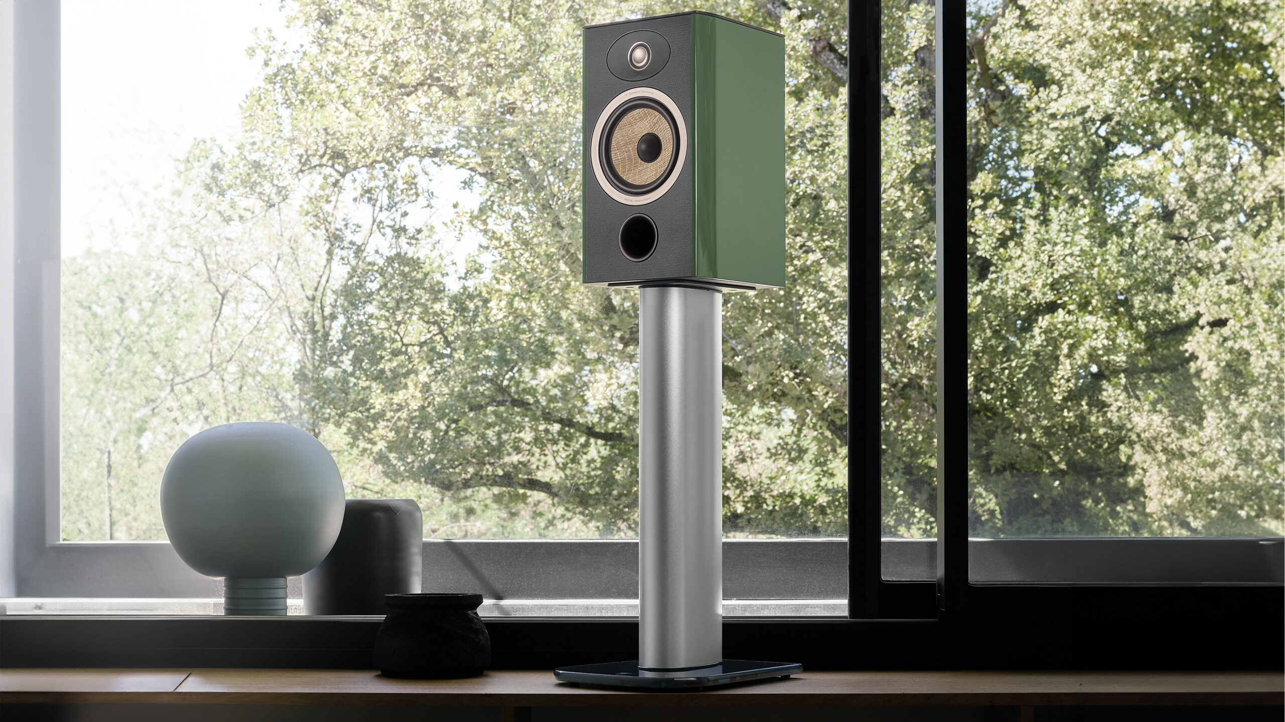 Focal ARIA Evo X No 1 lifestyle (AI expanded)