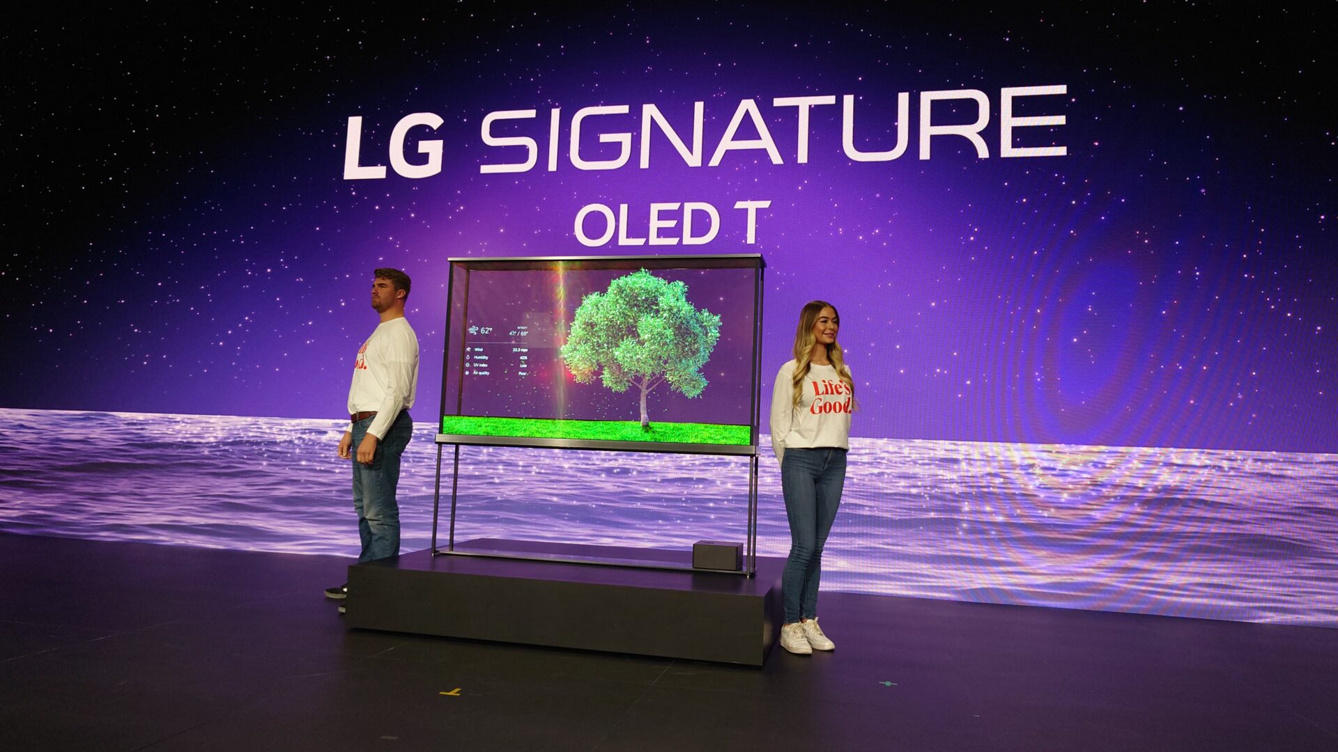 CES 2024: LG OLED T er en trådløs, transparent TV