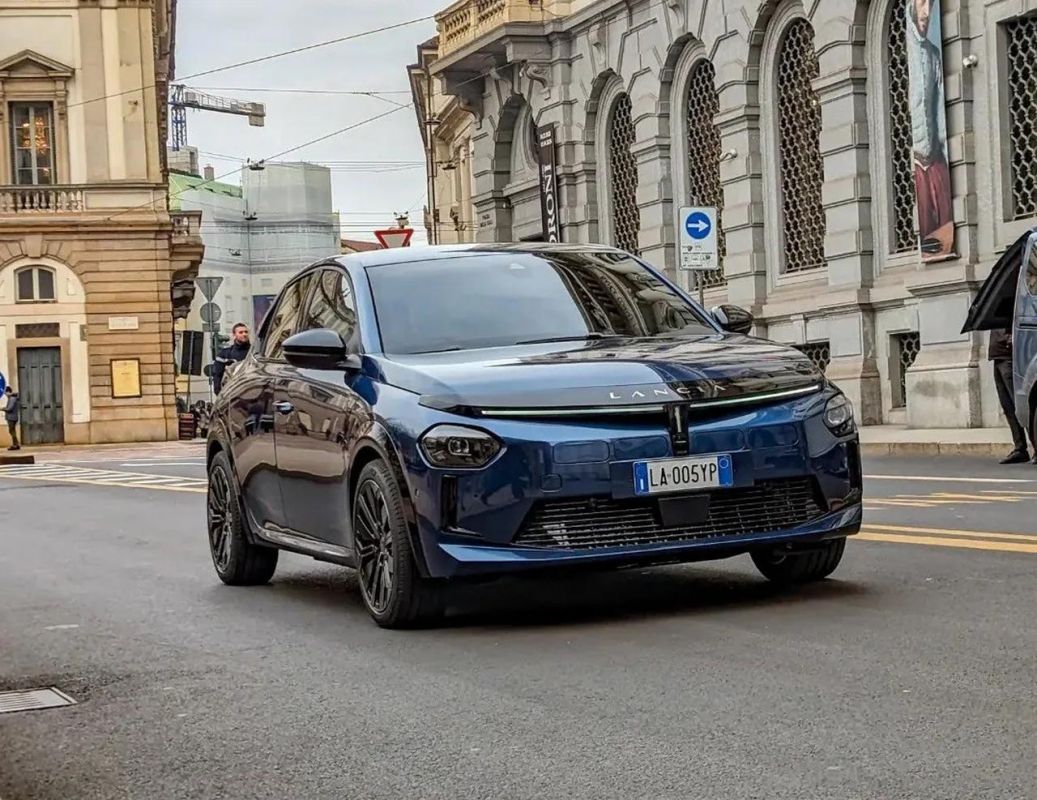 Lancia Ypsilon 2025