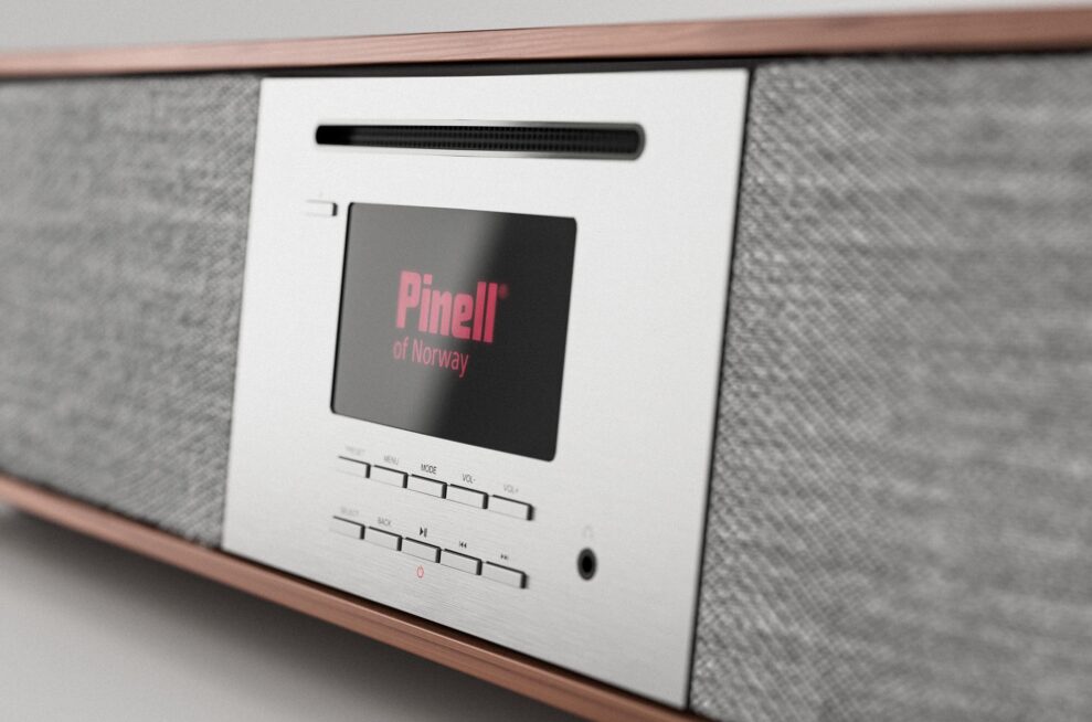 Pinell 901 Walnut DetailDisplay