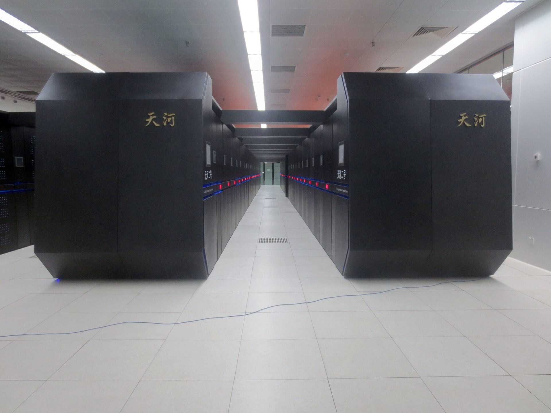 Kinas superdatamaskin lanseres i det stille