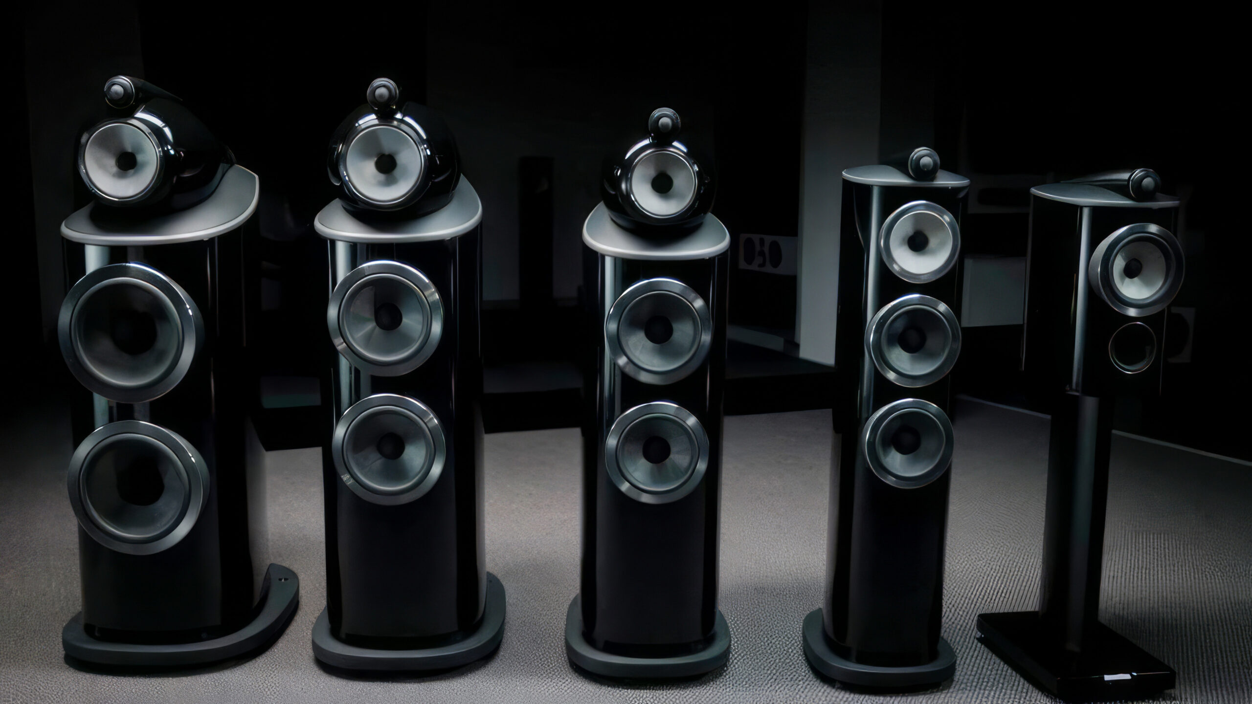 Bowers & Wilkins 800 D4 family
