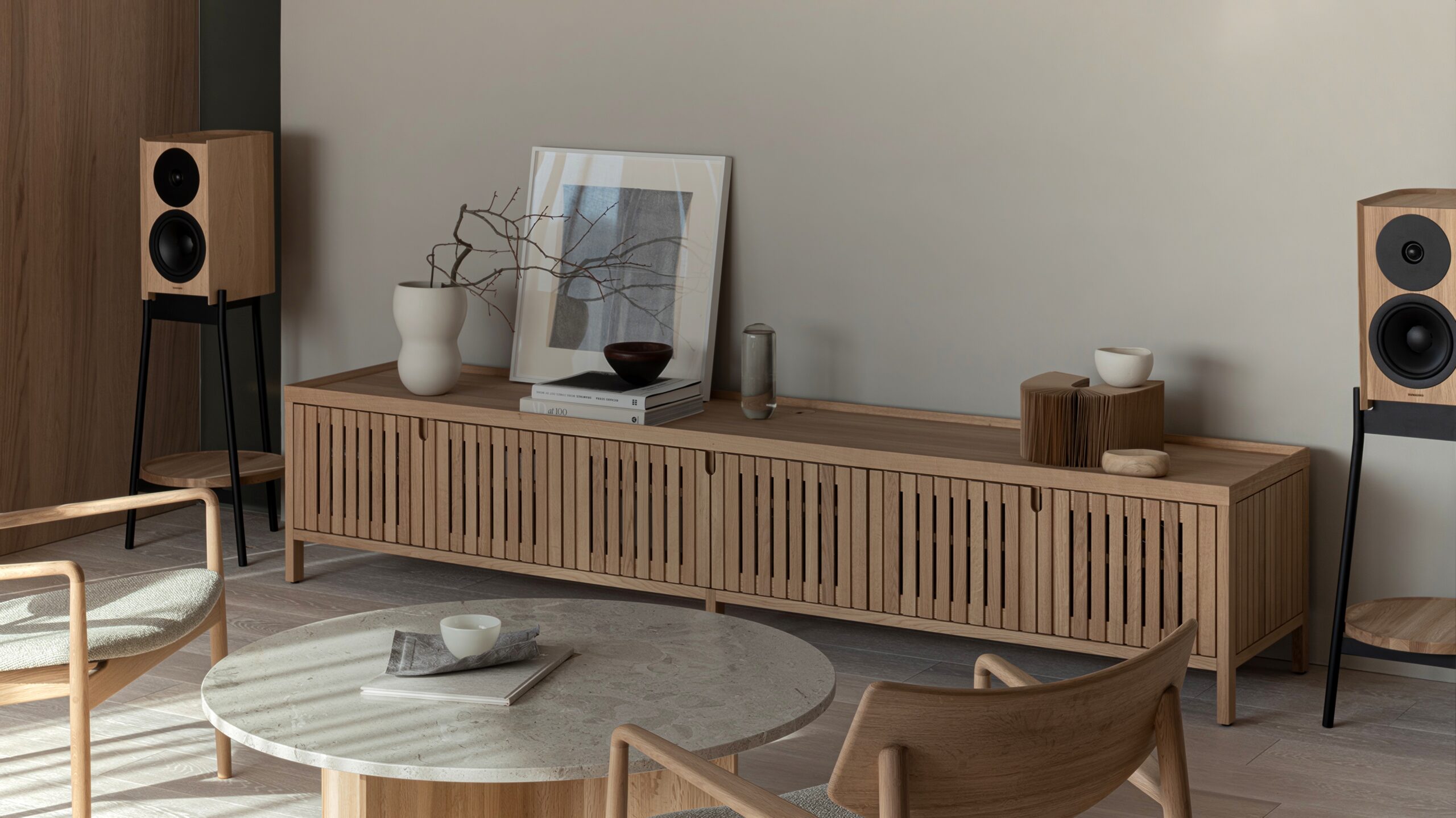 Dynaudio har fyra nya högtalarmodeller 4 Dynaudio The Bookshelf-resized-text-shapes-3840w