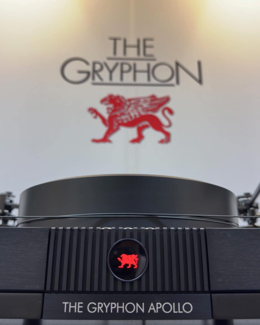 High-End 2024: Gryphon Apollo Turntable 1