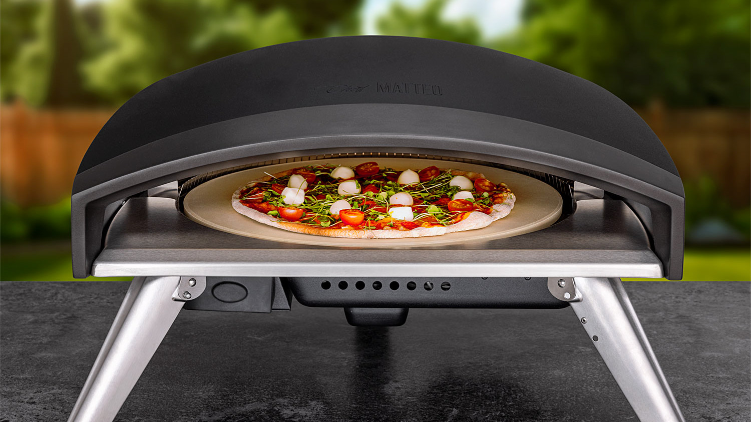 Perfekt pizza med roterende pizzastein