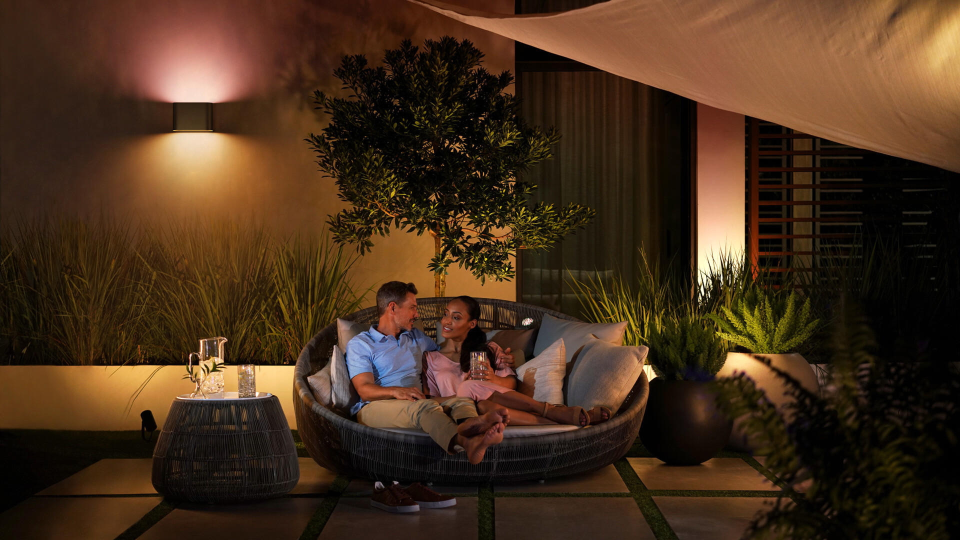 Philips Hue Dymera utendørs vegglampe 20