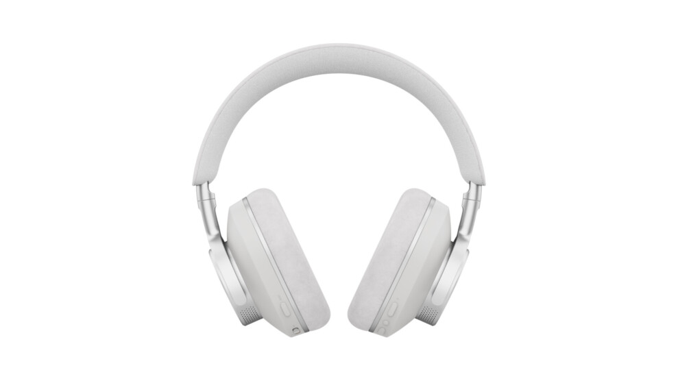 240223_p100_pack_shot_white.28