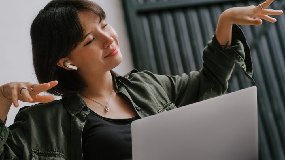 ACCENTUM Open: Sennheisers ørepropper tetter ikke ørene 3 ACCENTUM_Open_Lifestyle 5