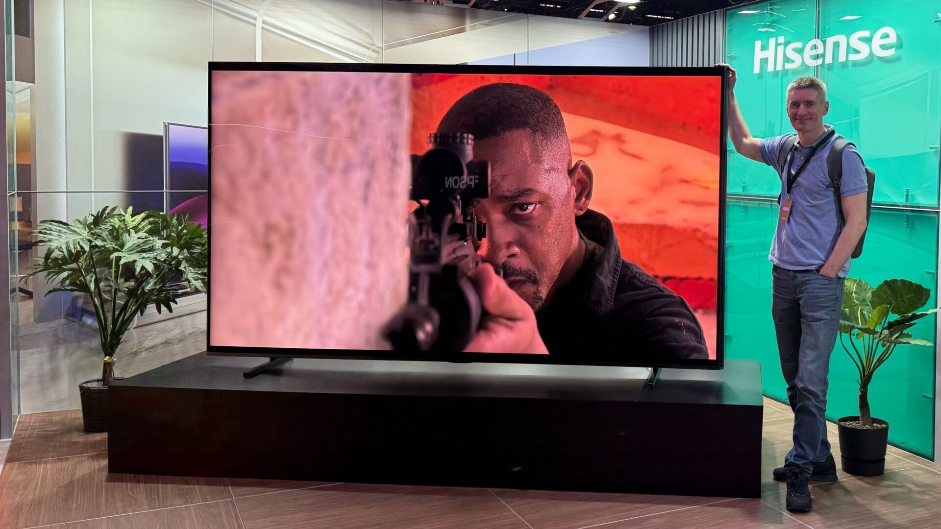 Hisense debuterer hos Elkjøp – med TV-er helt opp til 116 tommer
