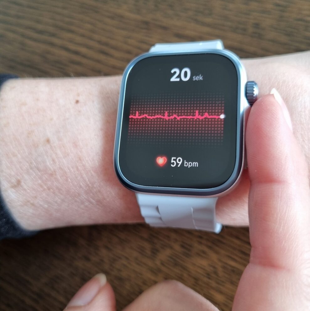 Huawei-watch-fit-4-pro-EKG