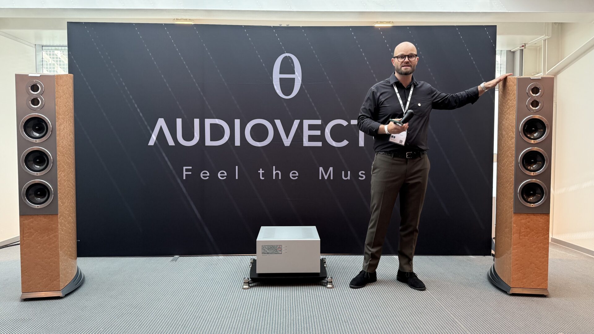 High-end 2025: Audiovector R10 Arreté debuterer