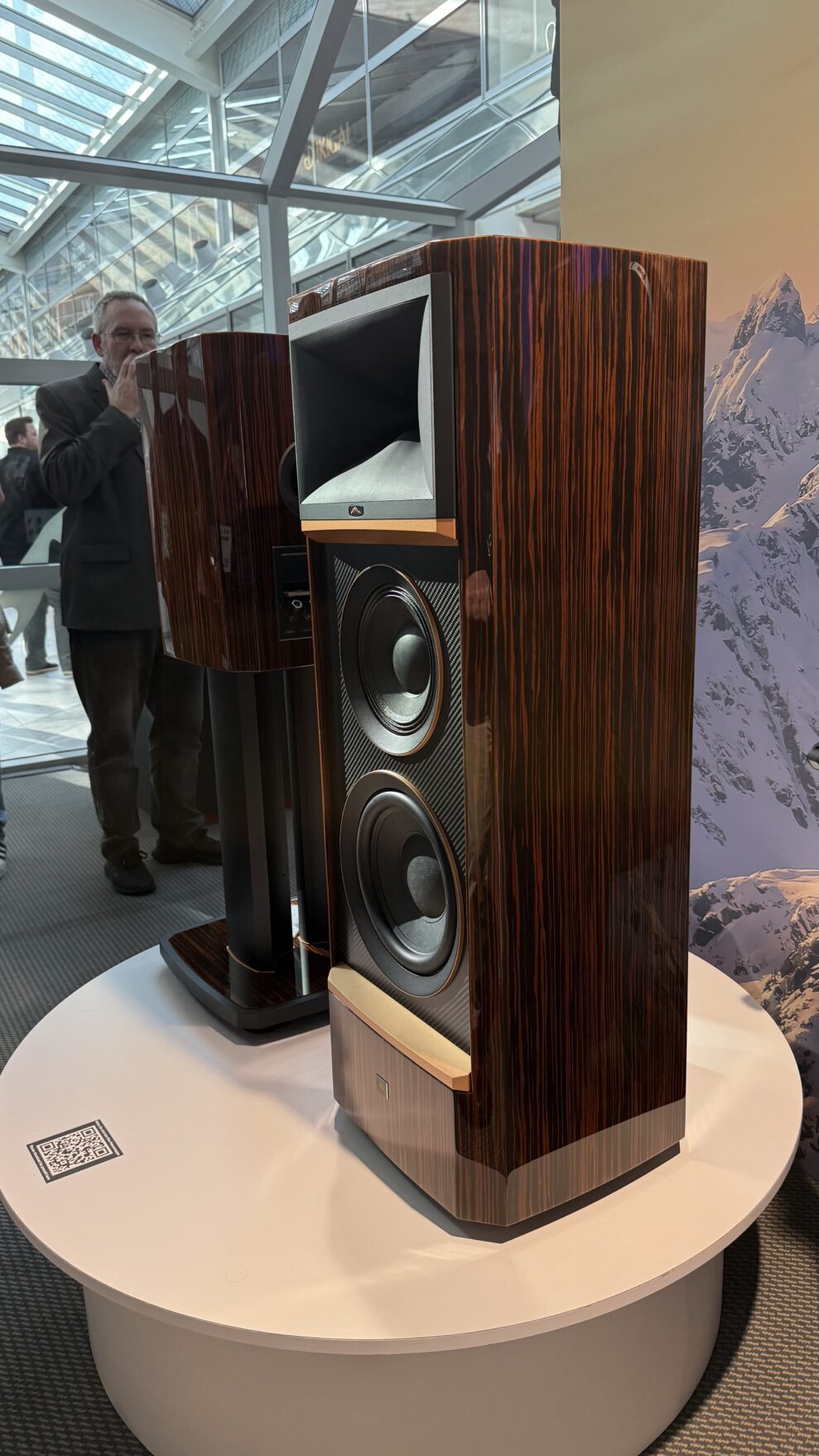 High-end 2025: JBL lanserer ny Summit-serie 4