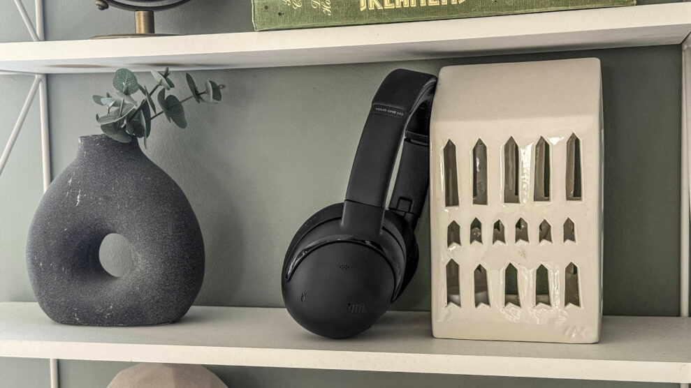 JBL Tour One M3 6 JBL Tour One M3 (3) GeirNordby