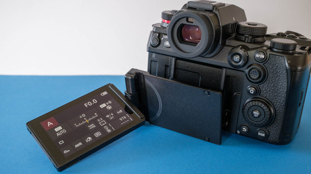 Panasonic Lumix S1RII 6