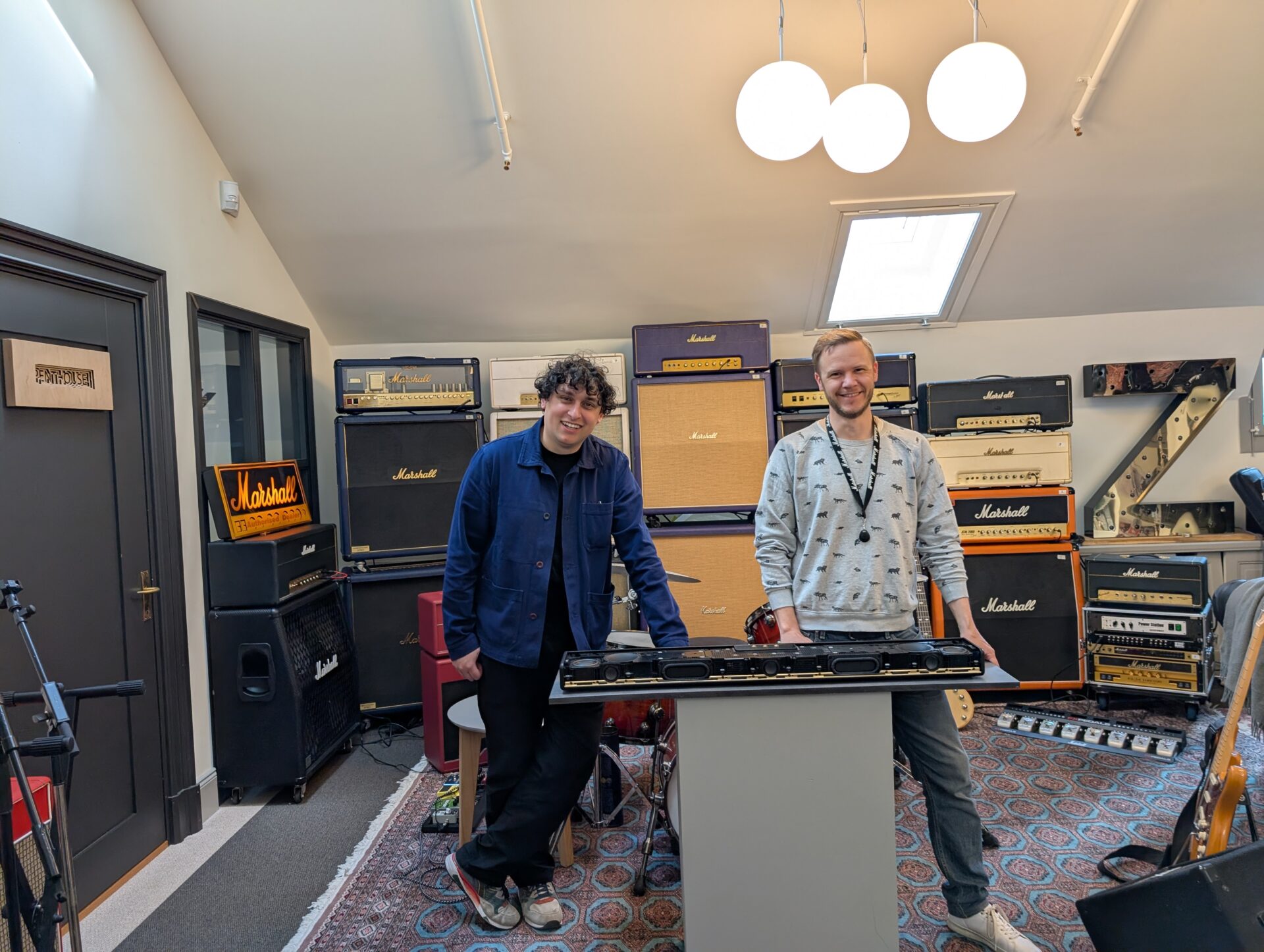 Marshall lanserer Heston 120: Rock'n'roll lydplanke for TV-en din 2 Marshall lanserer Heston 120: Rock'n'roll lydplanke for TV-en din 2