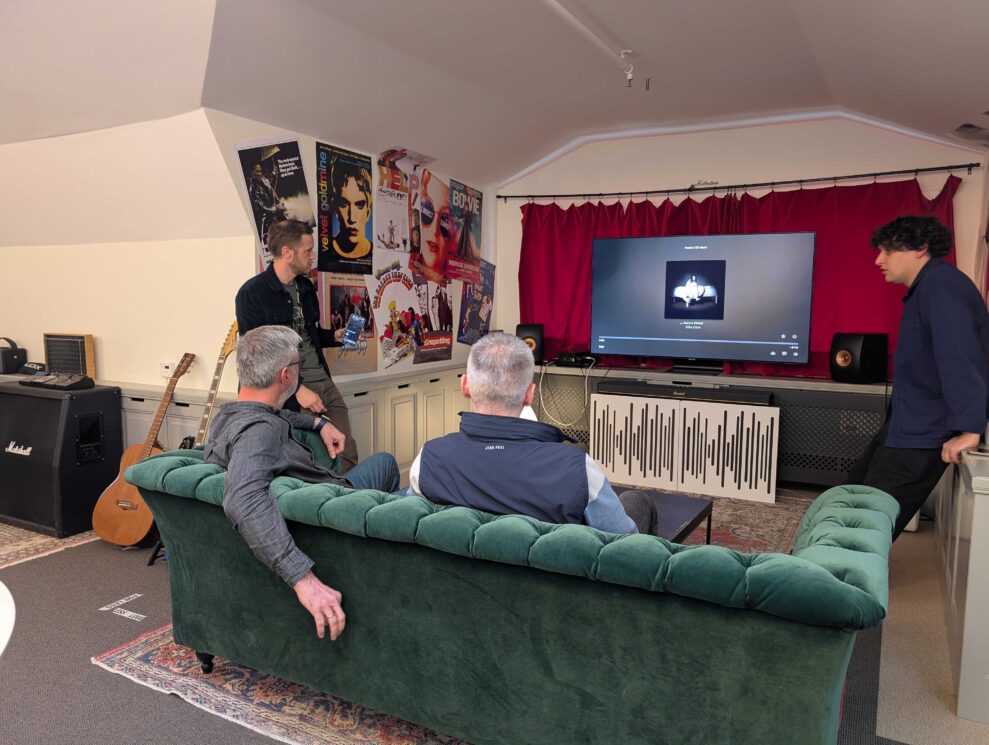 Marshall lanserer Heston 120: Rock'n'roll lydplanke for TV-en din 3