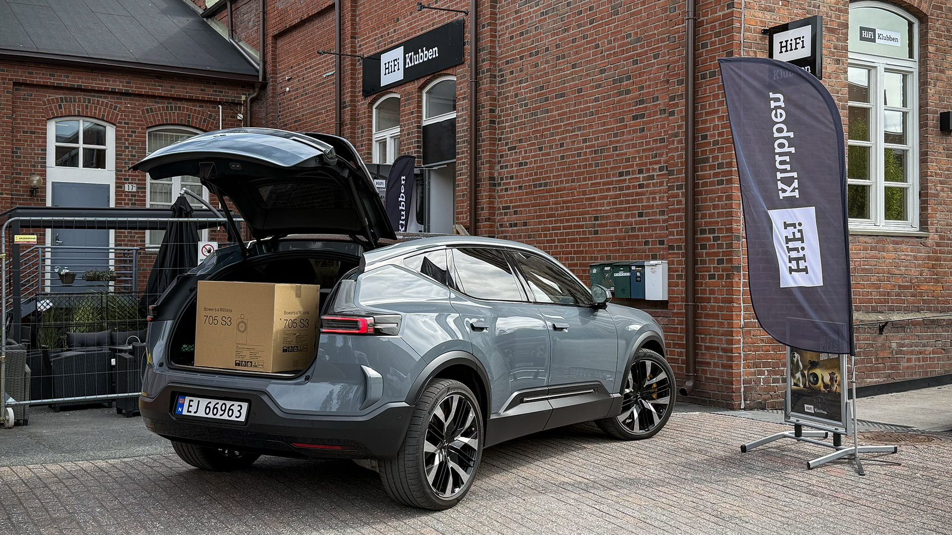 Bowers & Wilkins 3D Surround Sound for Polestar 3