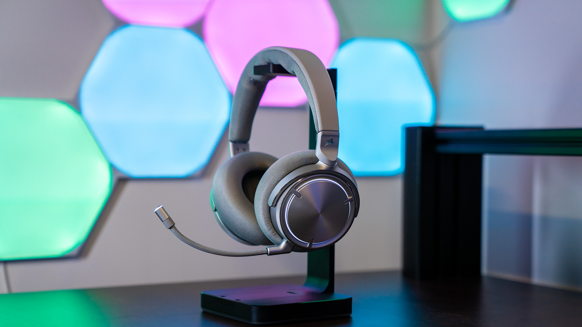 Corsair Virtuoso Max Wireless 1 Corsair Virtuoso Max Wireless 1