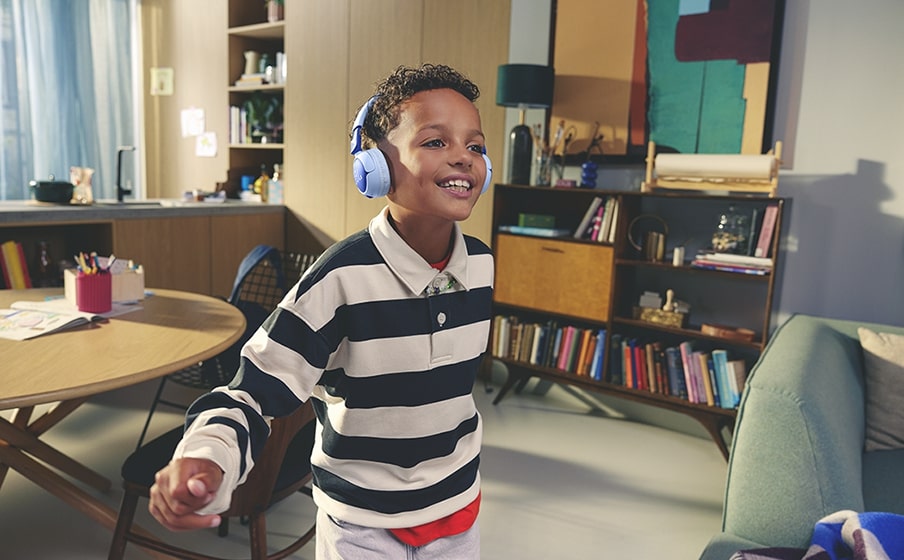 JBL Junior 320BT 1
