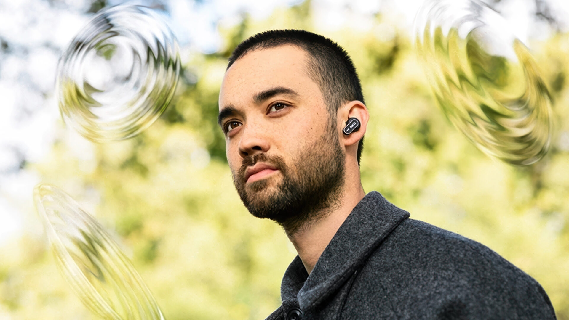 AKG N5 Hybrid lifestyle