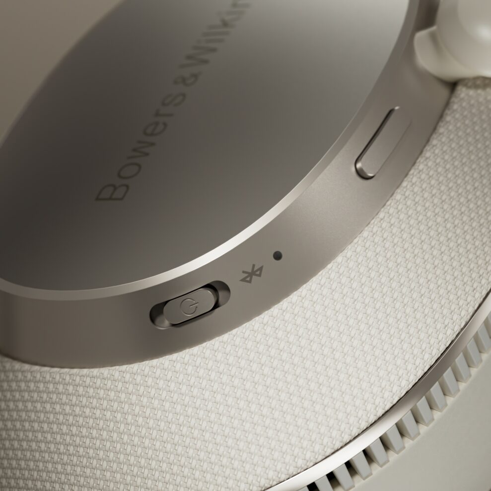 Bowers & Wilkins Px7 S3 2 B&W - Px7 S3 Canvas White - Beauty 6 - 1x1