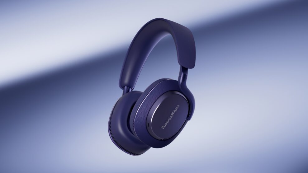 Bowers & Wilkins Px7 S3 1 B&W - Px7 S3 Indigo Blue - Beauty 2 - 16x9