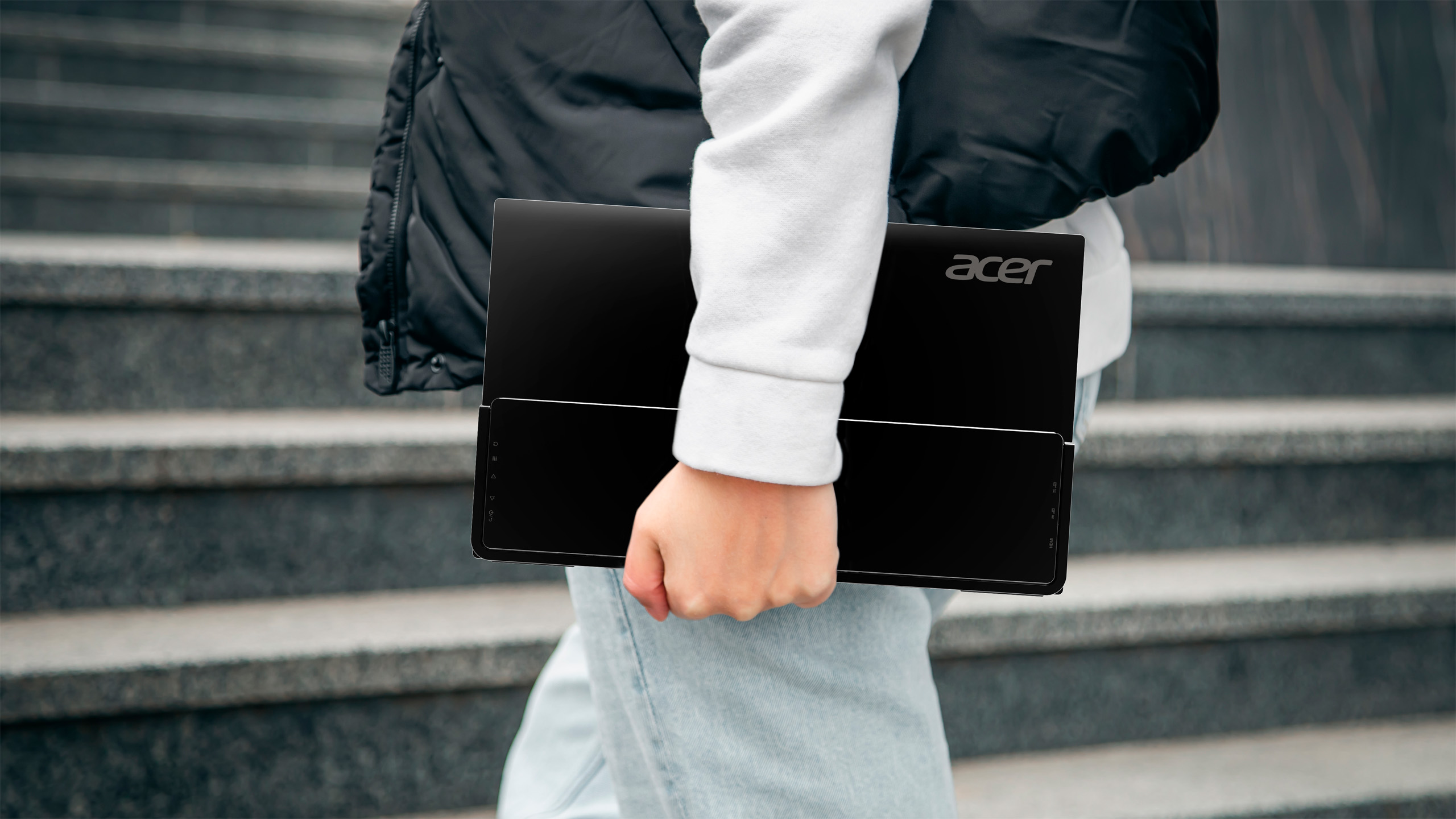 Acer PM161Q 4 Acer PM161Q 4